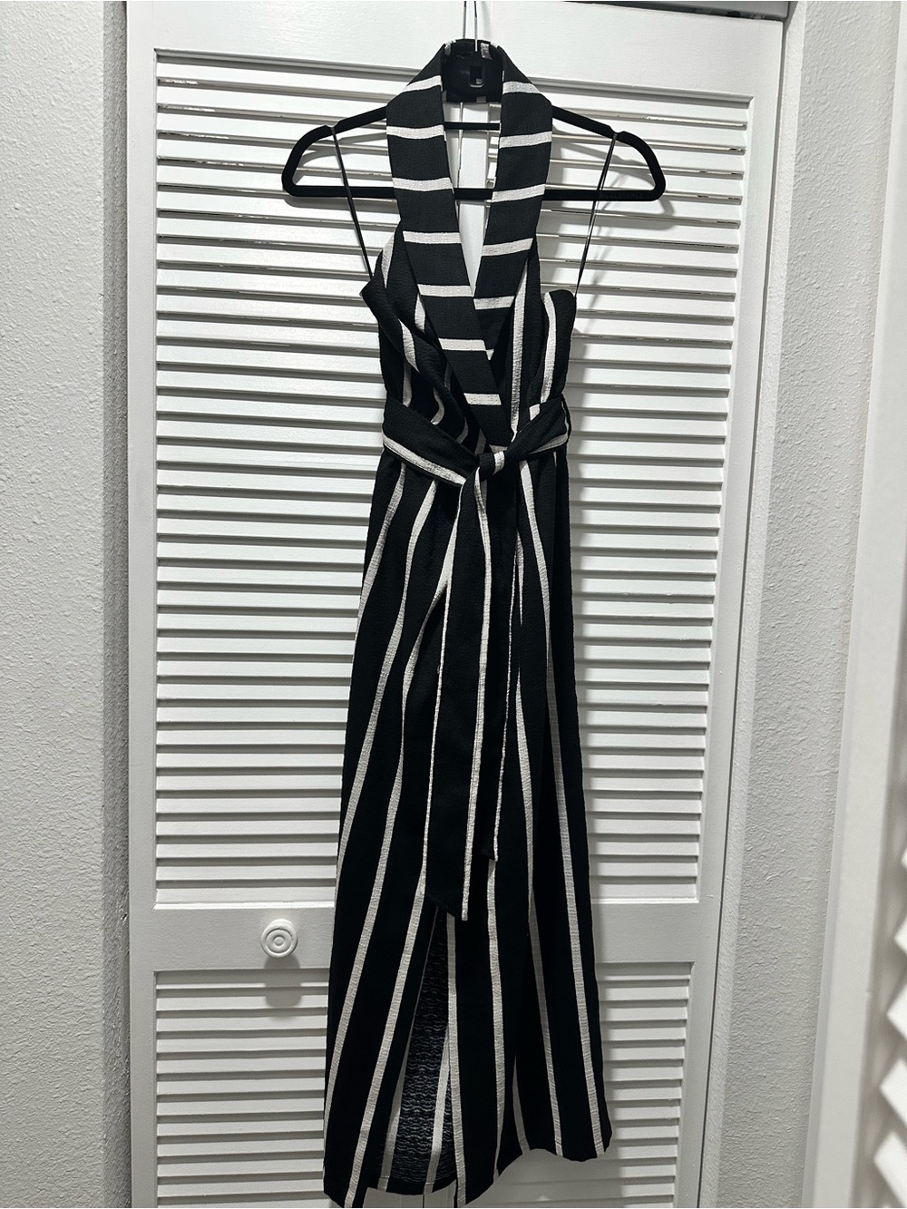 Elliatt Backless Collard Crepe Tuxedo Maxi Dress